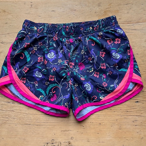 Old Navy Active Girls Running Short Size 10/12 - Picture 1 of 3